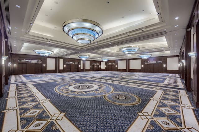 Balroom-hotel-frescoed floor