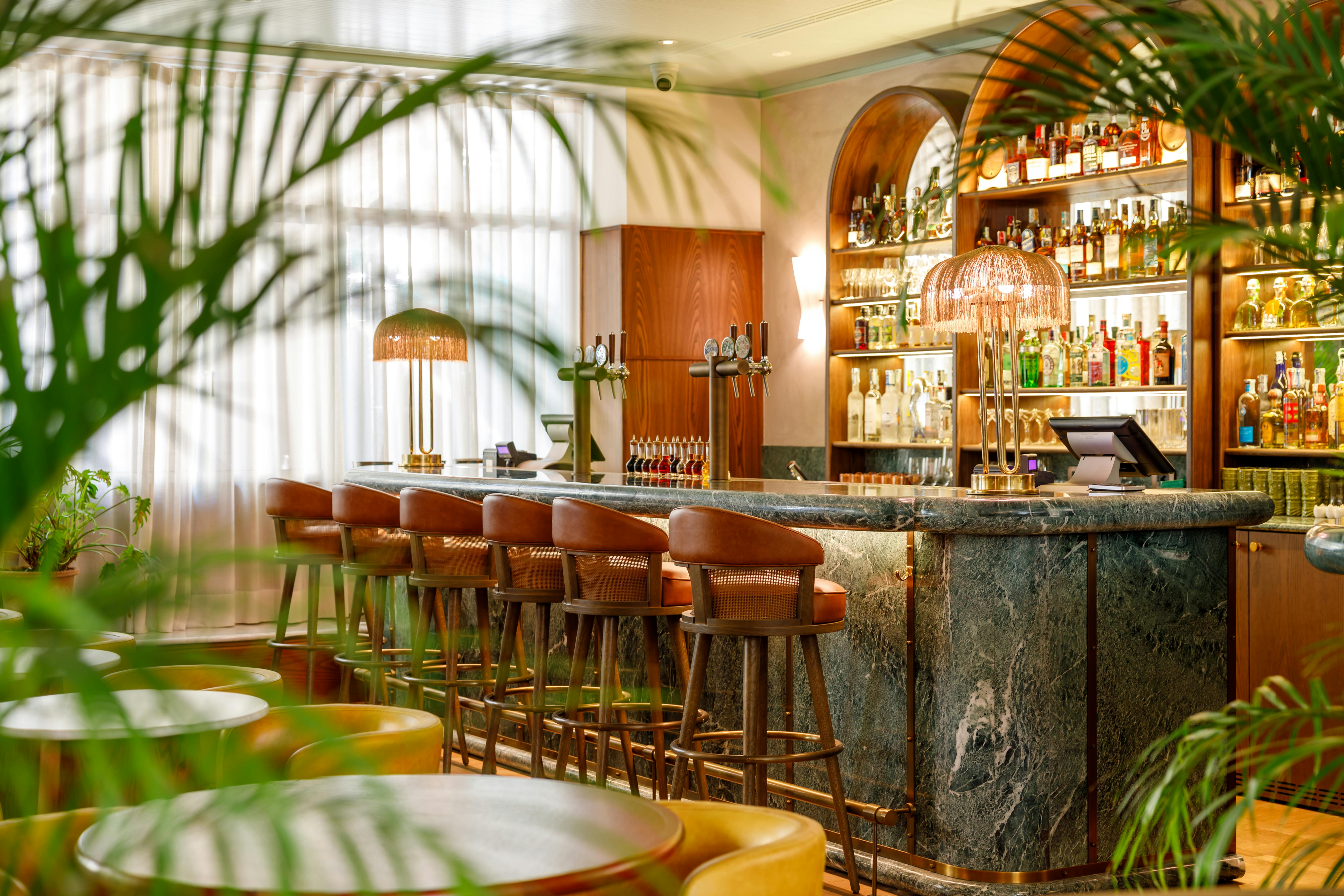 bar