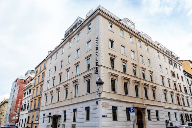 Facciata Leonardo hotel Roma