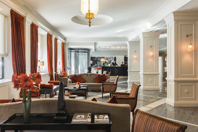 Hotel Hall