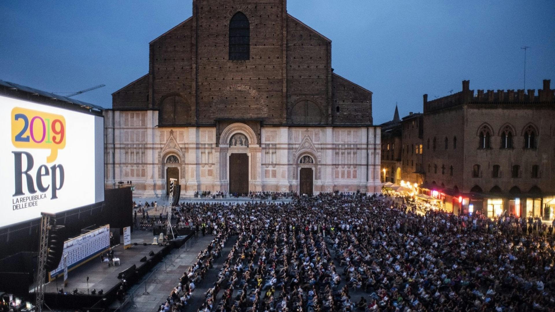 Top view Piazza Maggiore, Bologna