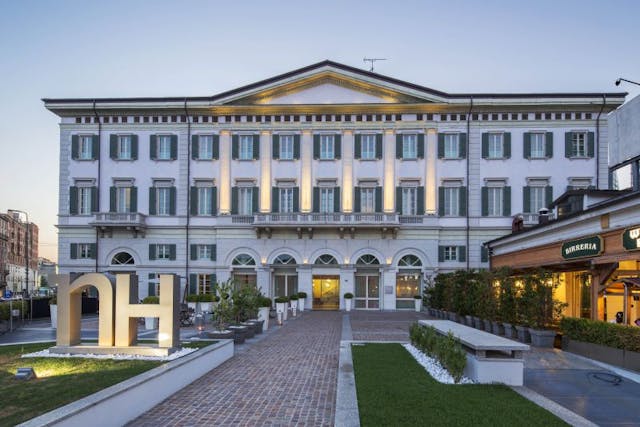 estrno hotel
