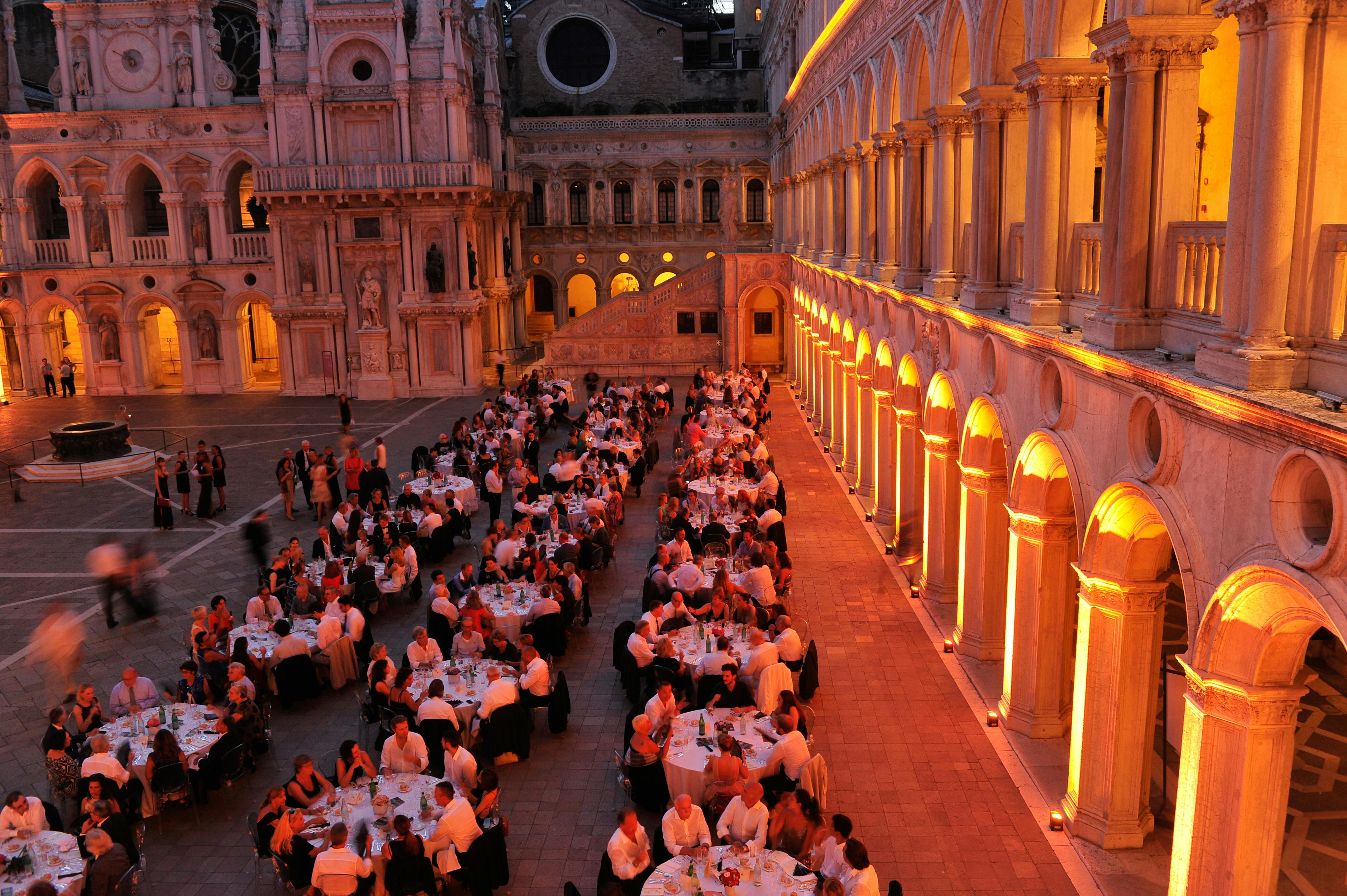 gala dinner in the square