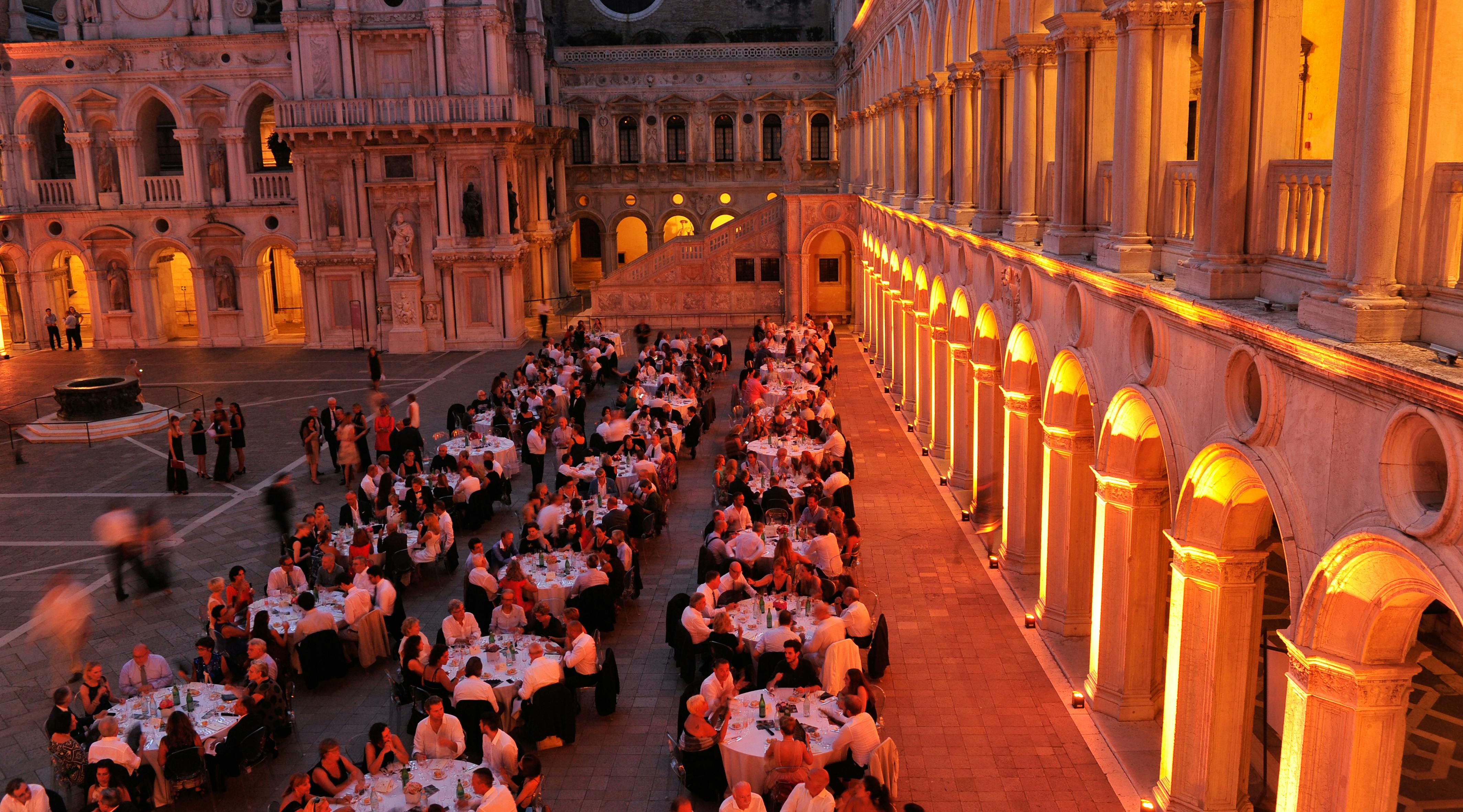 gala dinner in the square