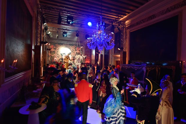 masquerade dinner