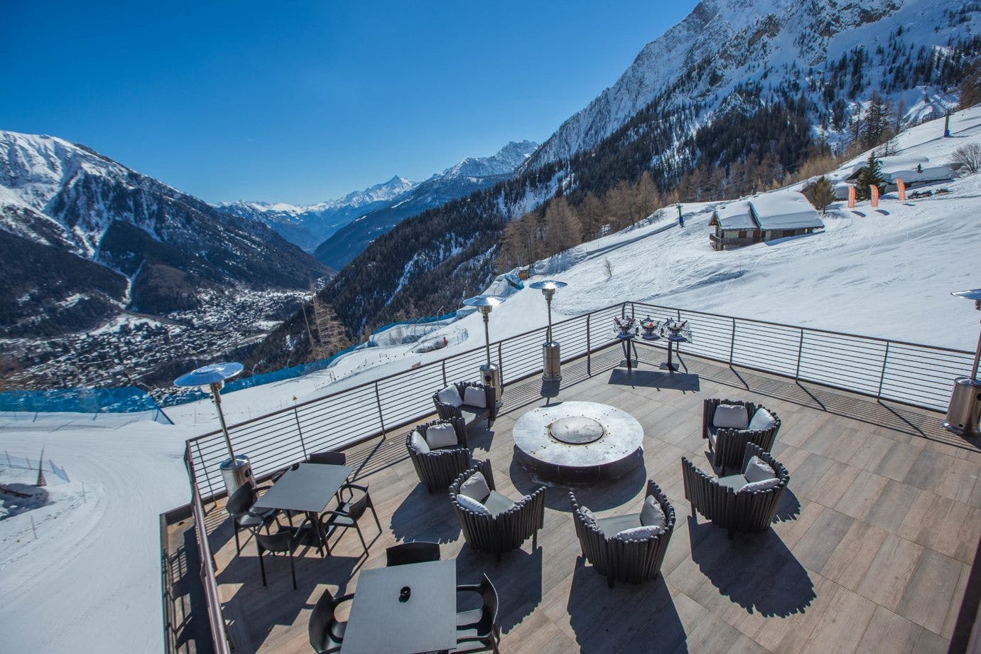 terrazza con vista montagne