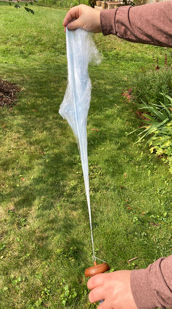 Helmen-Silk-Hankies-to-Spindle