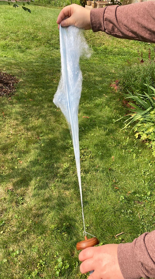 Helmen-Silk-Hankies-to-Spindle