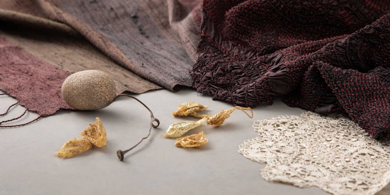 Silk-Trunk-Show