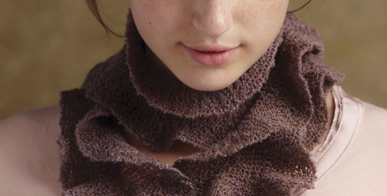 Helix Scarf by Stephenie Gaustad. Photo by Joe Coca Photos by Joe Coca unless otherwise noted