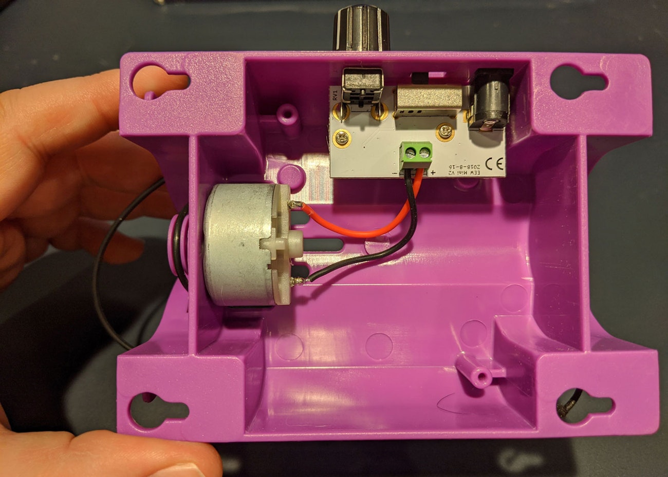 Unboxing the Electric Eel Nano Spin Off