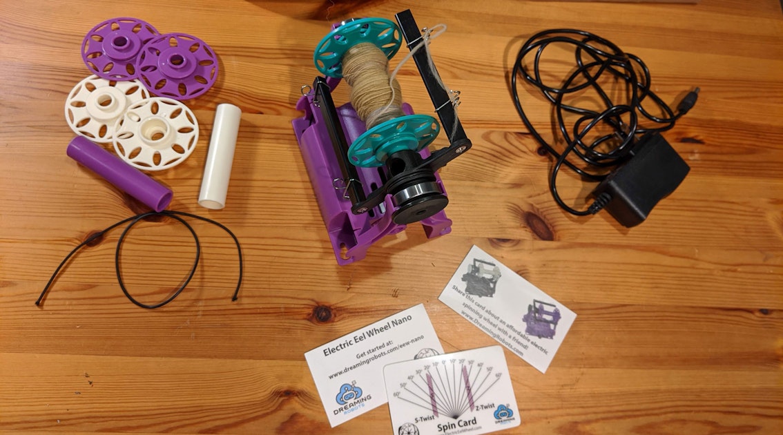 Unboxing the Electric Eel Nano Spin Off