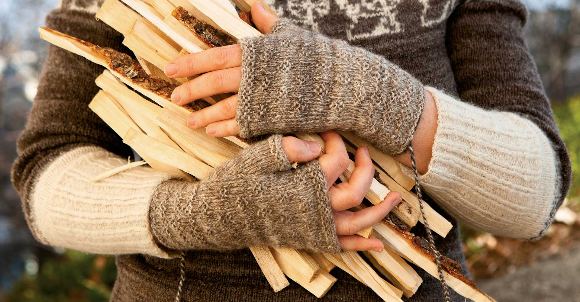 Heartwarming Mitts Pattern to Knit Image