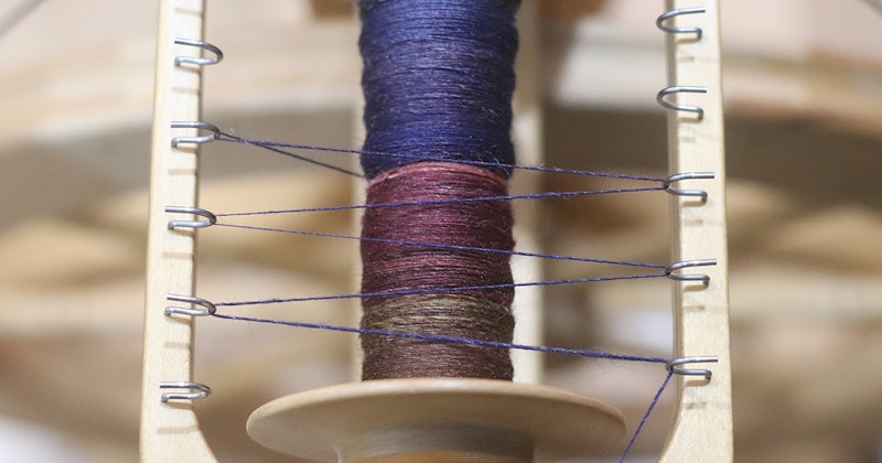 Cross-lacing-Header