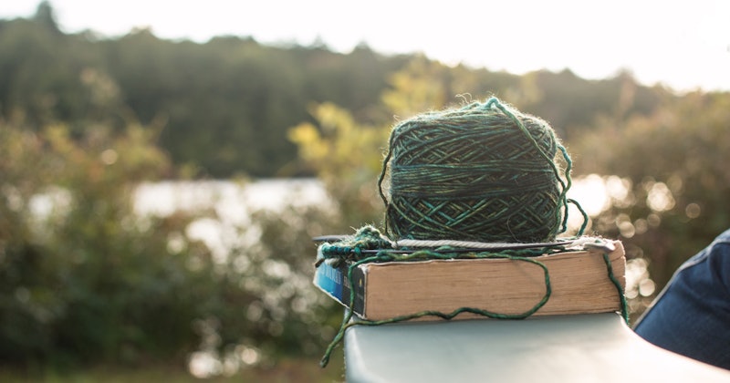 singles-yarn-and-book