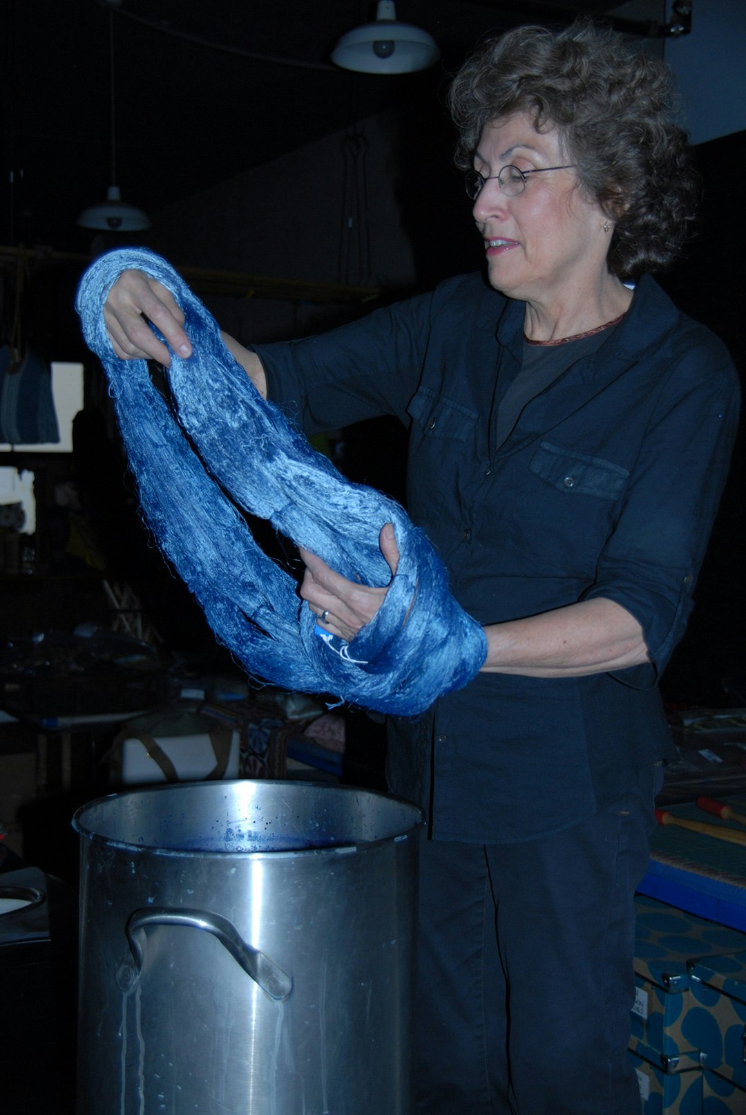 Michele-Indigo-dyeing-Earthues-2010