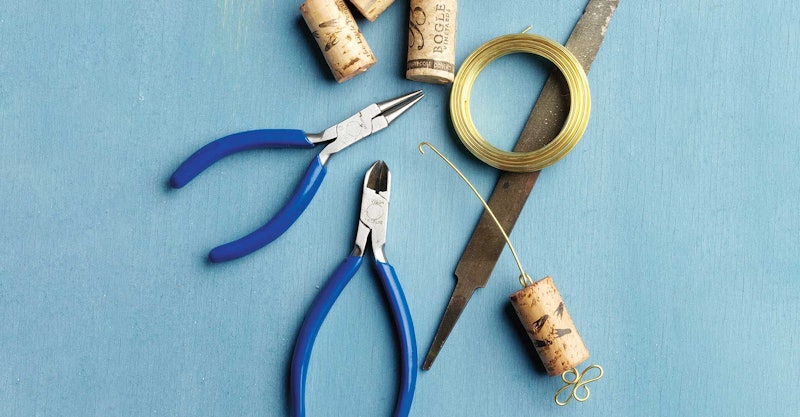 wine-cork-orifice-hook-1
