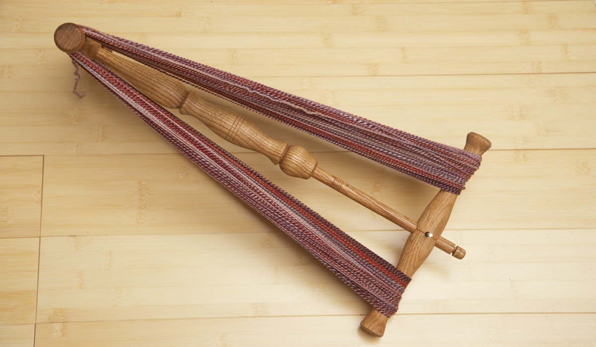 Header-Tying-Skein