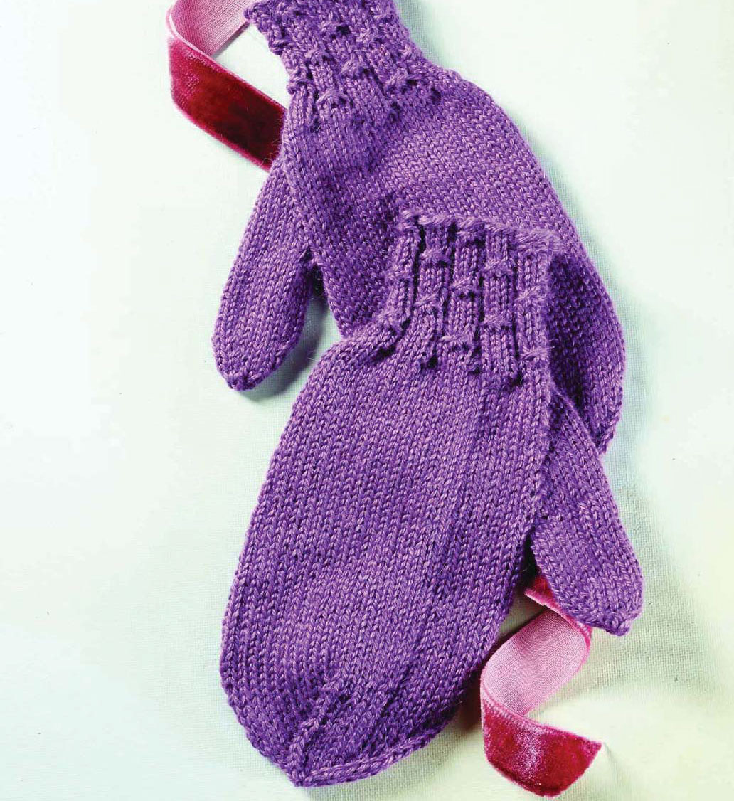 Feminine Mittens Pattern to Knit Image