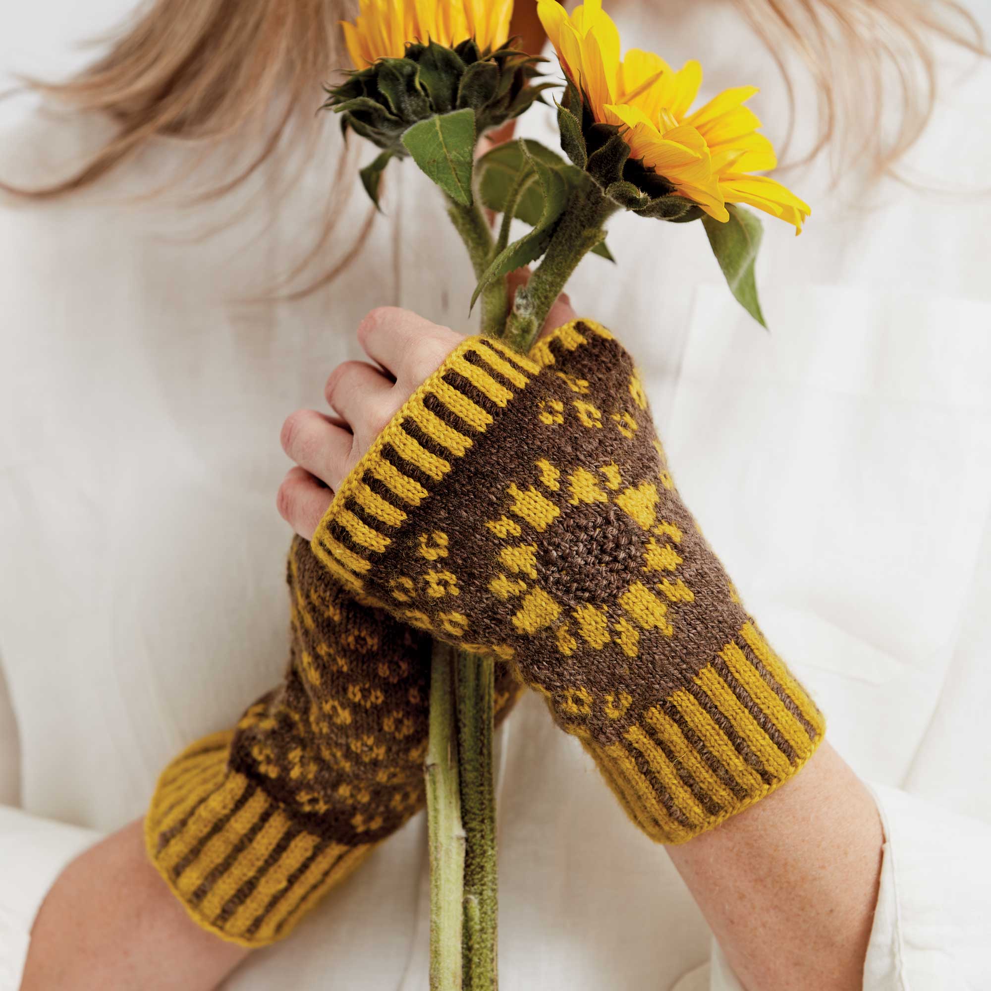 Helianthus Mitts Image