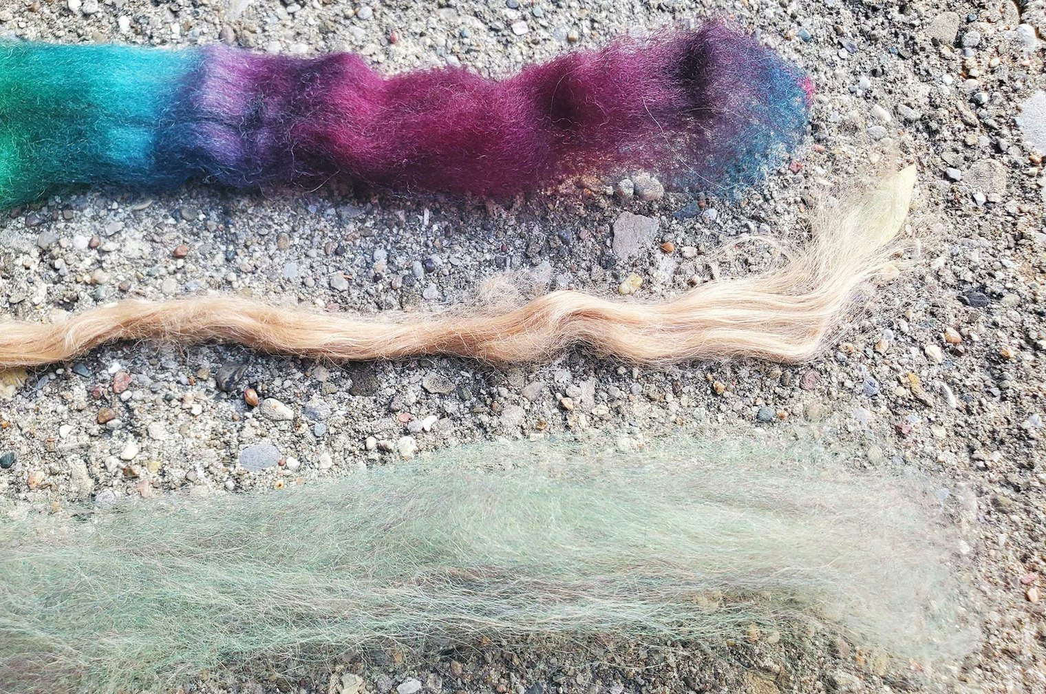 Selecting Merino and suri alpaca that have similar softness, luster, and staple lengths results in a blend that’s soft with plenty of memory. All photos by Jacqueline Harp unless otherwise noted