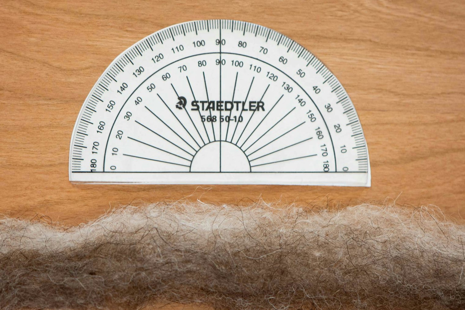 Fiber that has no twist will read as zero degrees.