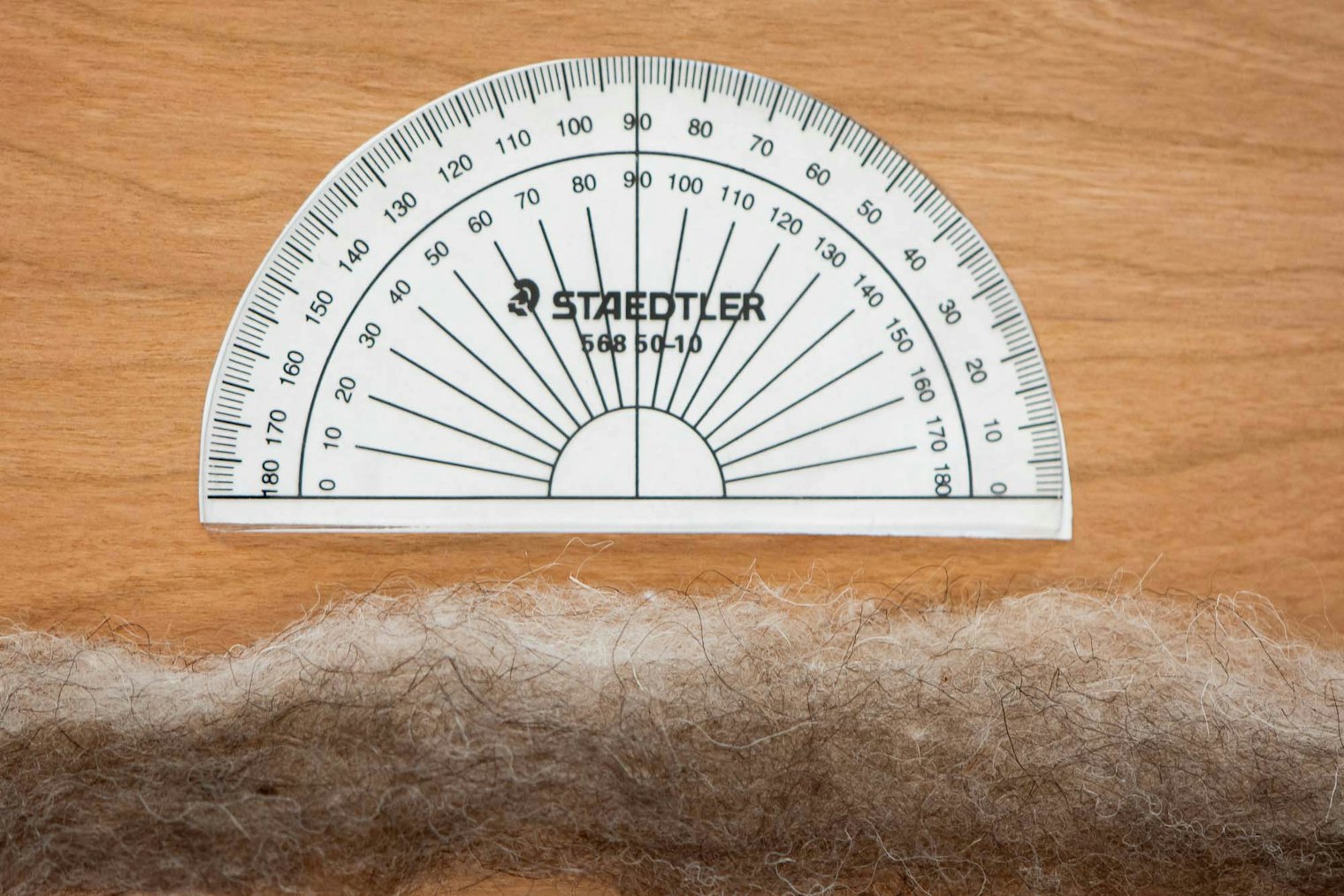Fiber that has no twist will read as zero degrees.