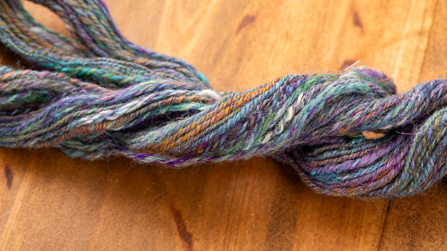 The final yarn in this example might have more color variation than your average heathered yarn, but there’s no denying that it’s fun!