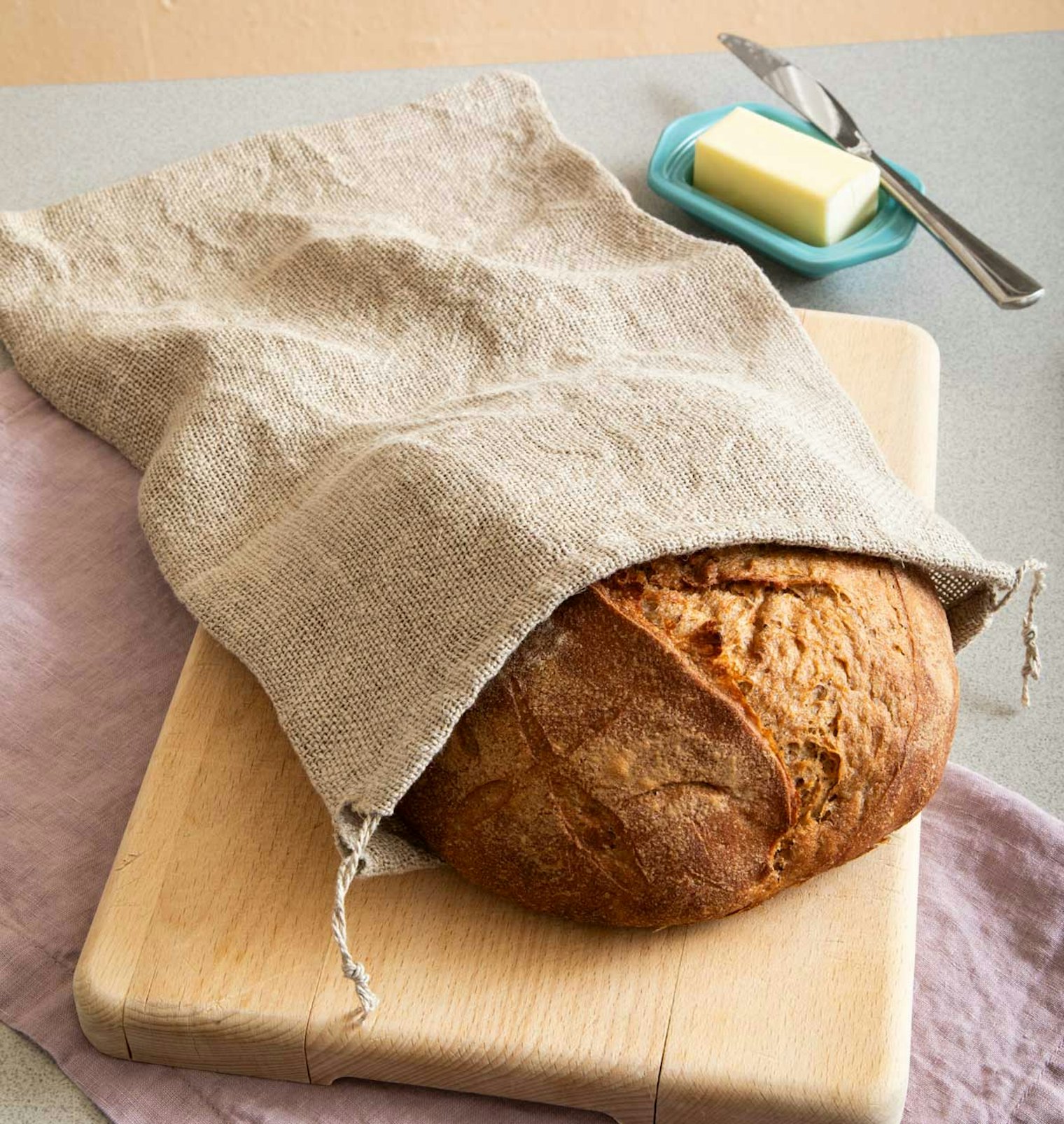 Spin linen and weave a bread bag with Tom Knisely.