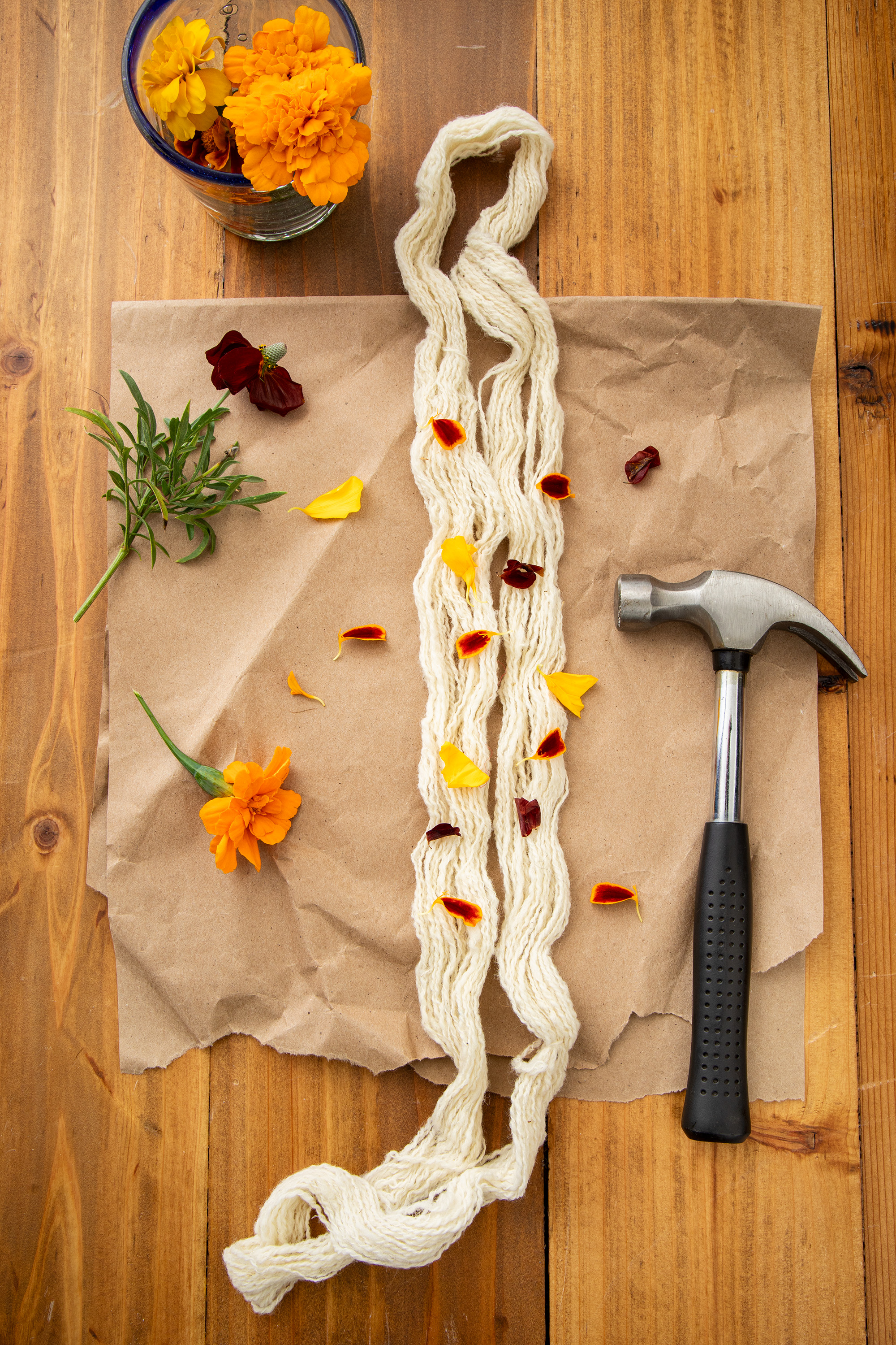 Speckles and Tonals Hapazome Dyeing Techniques on Fiber & Yarn Image