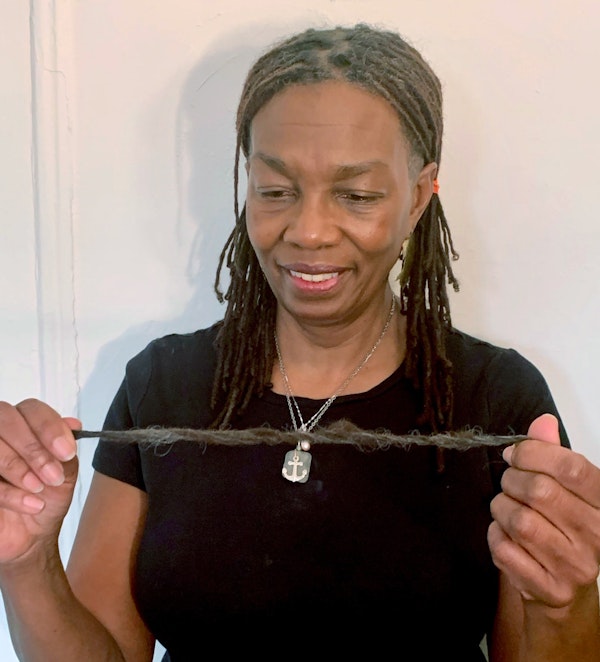 Step 1. Attenuate the fiber and finger-twist. Photo by Ian Keldoulis