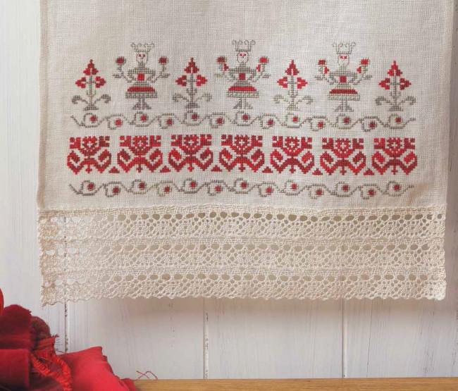 Traditional Russian Hand Towel to Embroider Image