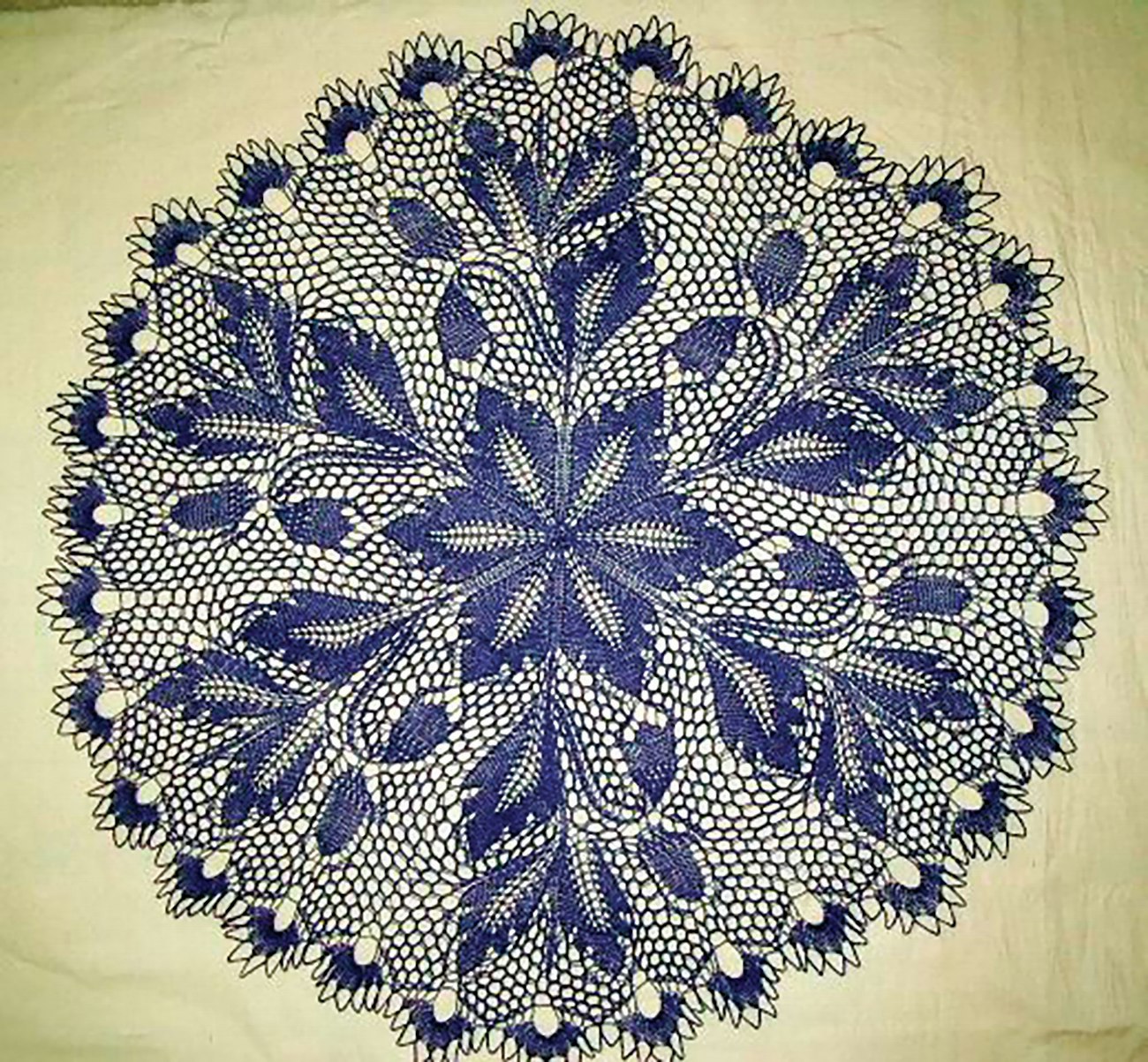 Herbert-Niebling-lace-knitting-2