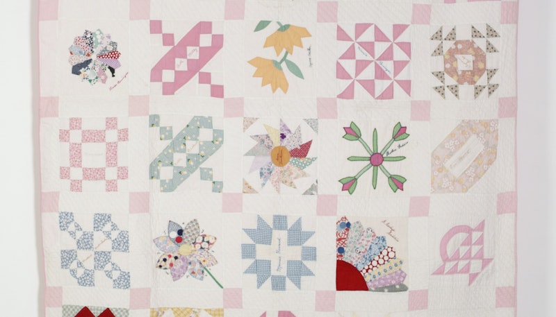 Album Signature Quilt