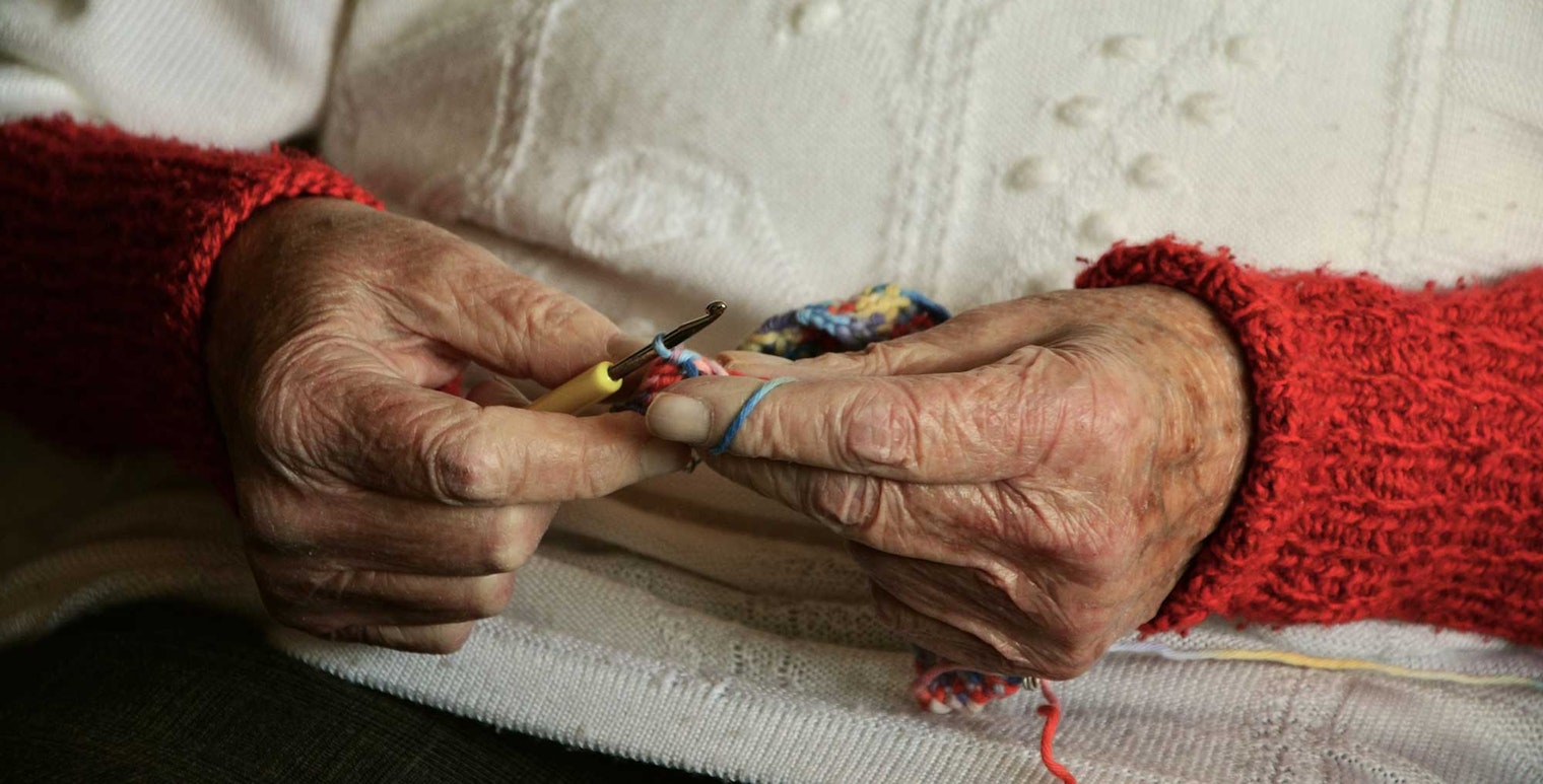 crocheting-hands