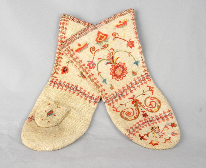 Nalbinding Mittens