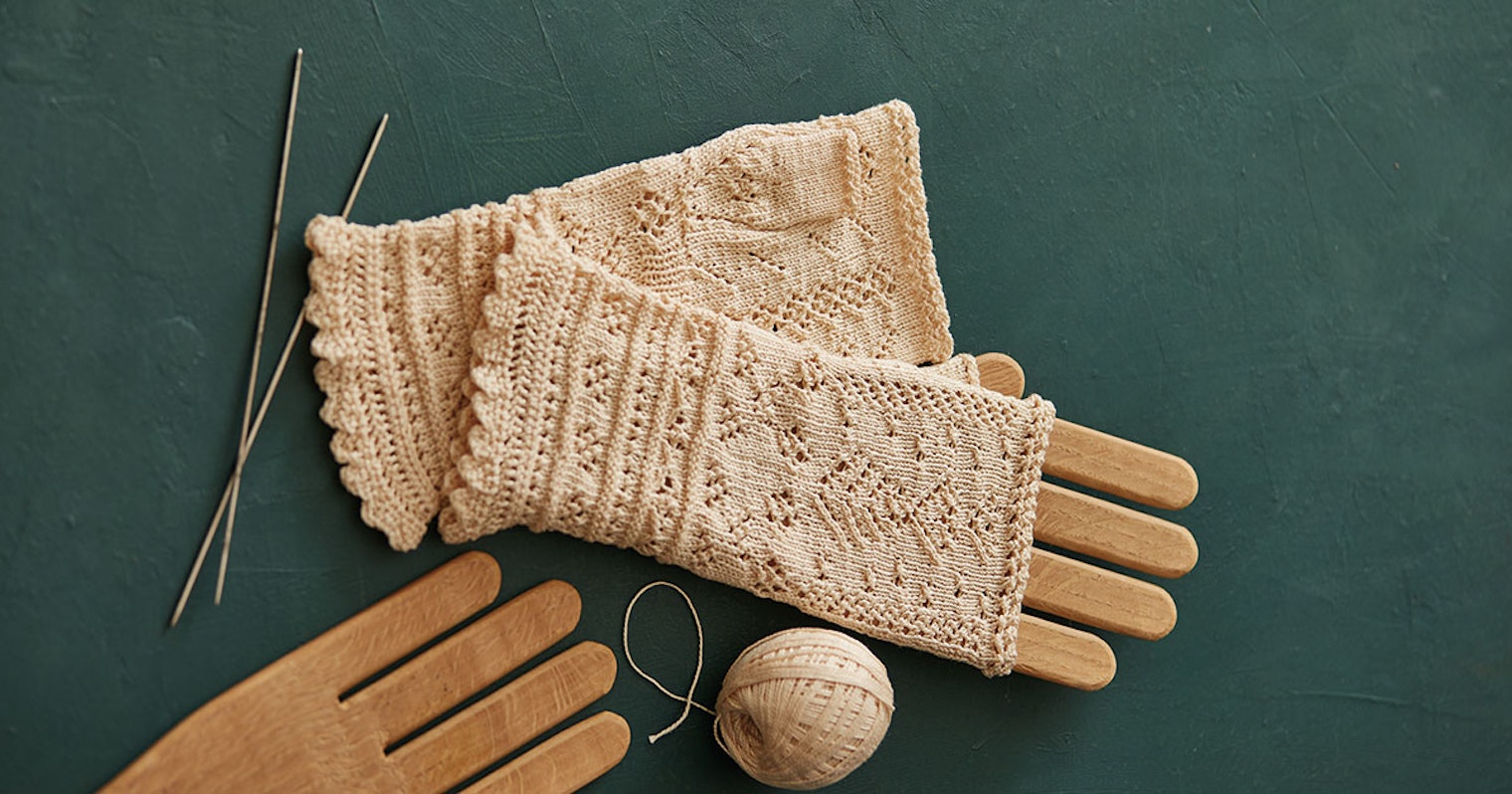 Header-Lace-Mitts