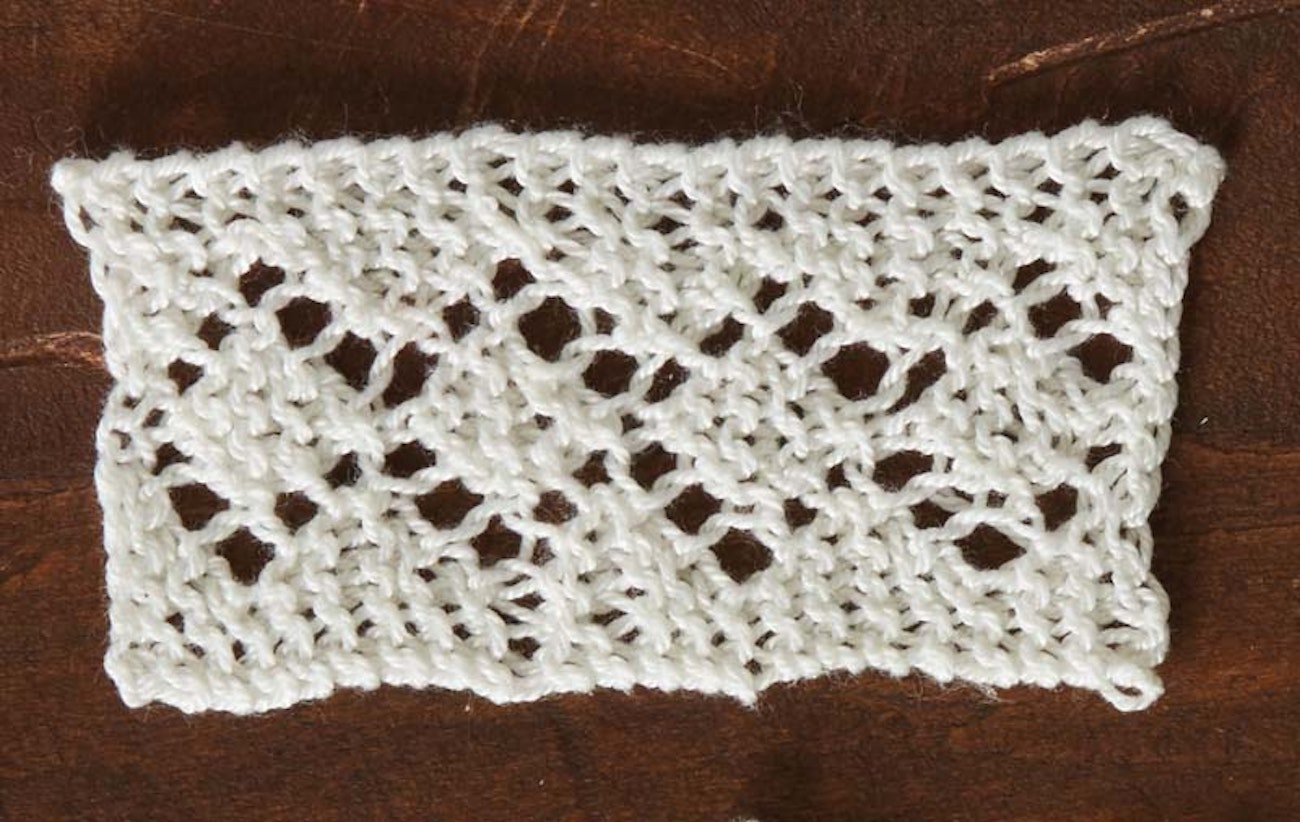 01 Lace Insertion-CROP