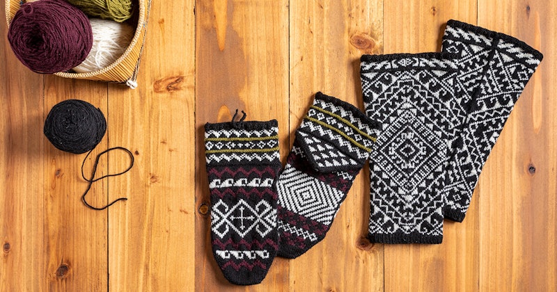 Header-Seyferth-Socks-and-Leggings