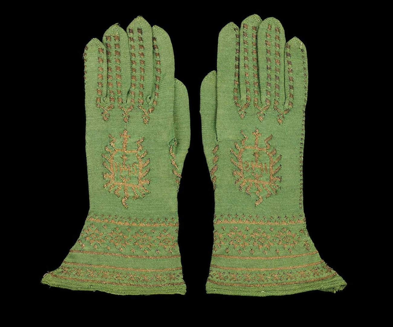 Cold-Lands-Warm-Hands-5