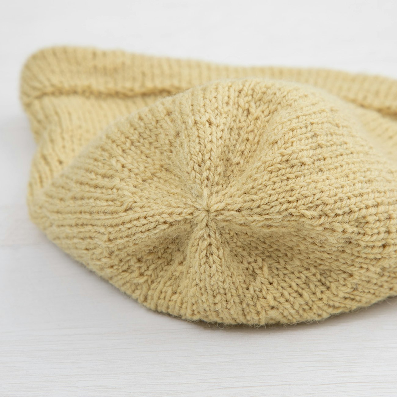 03-Latrine-Hat