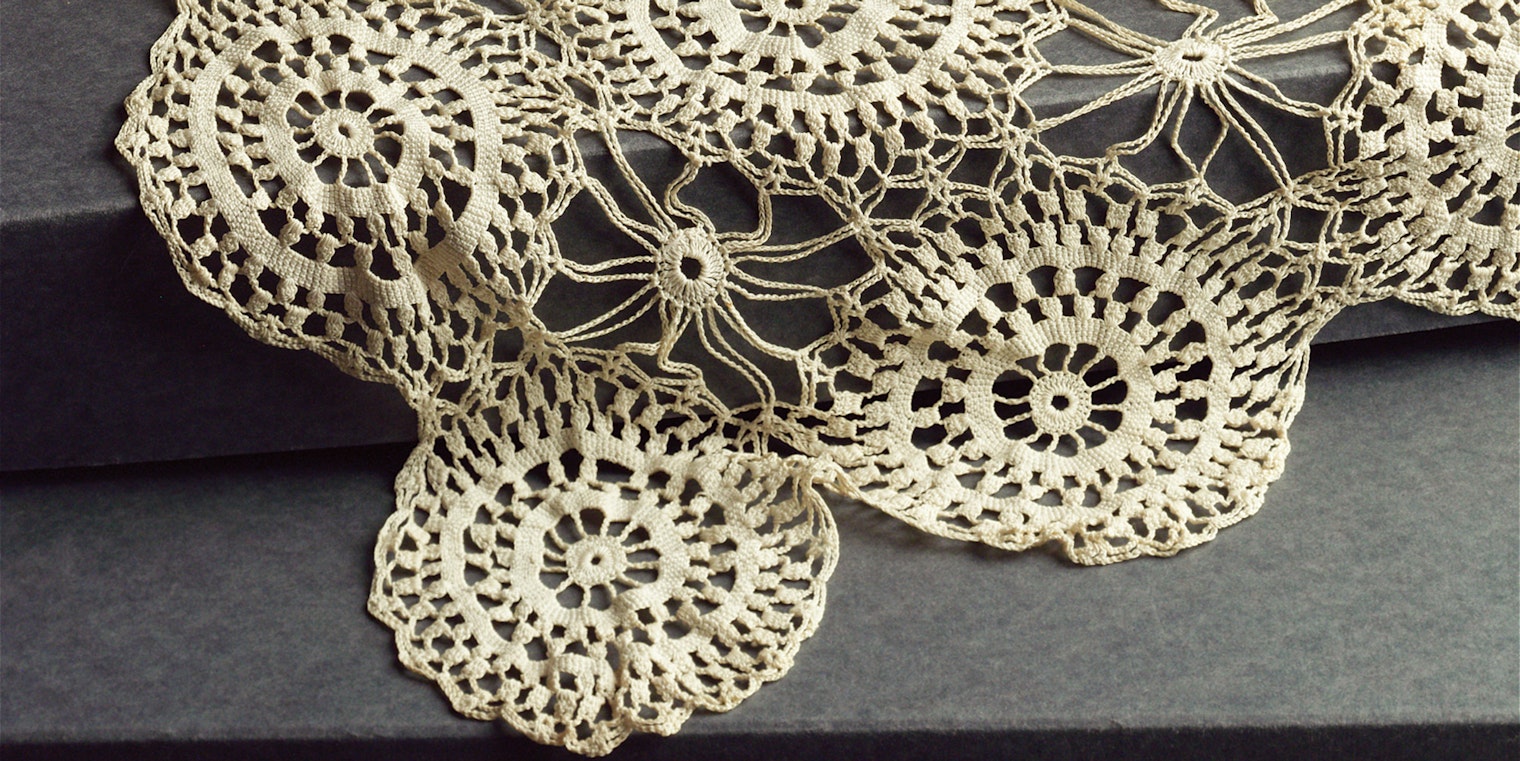 repairing-crocheted-tablecloth-1