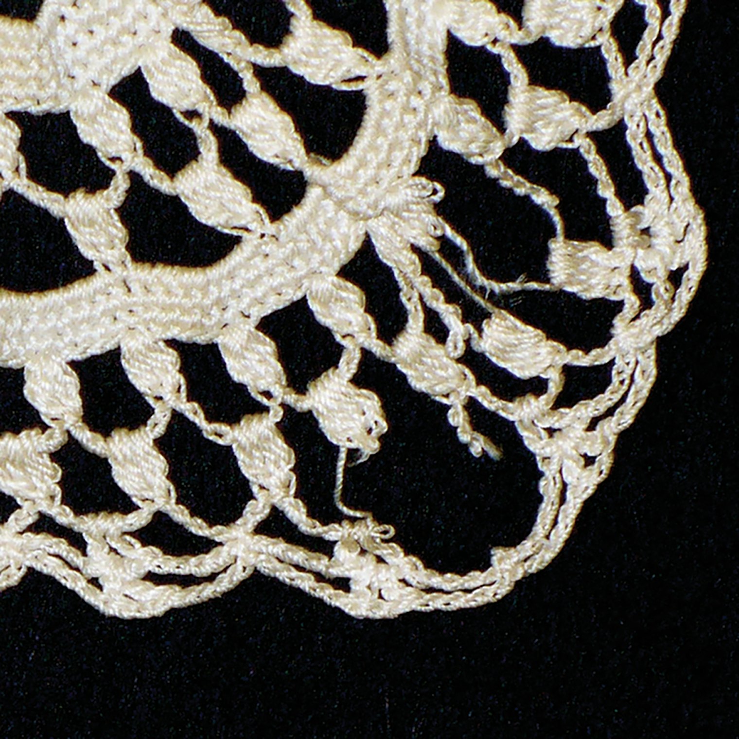 repairing-crocheted-tablecloth-2