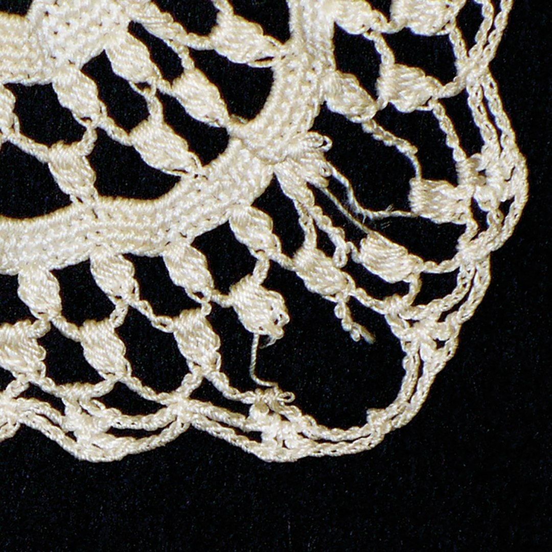 repairing-crocheted-tablecloth-2