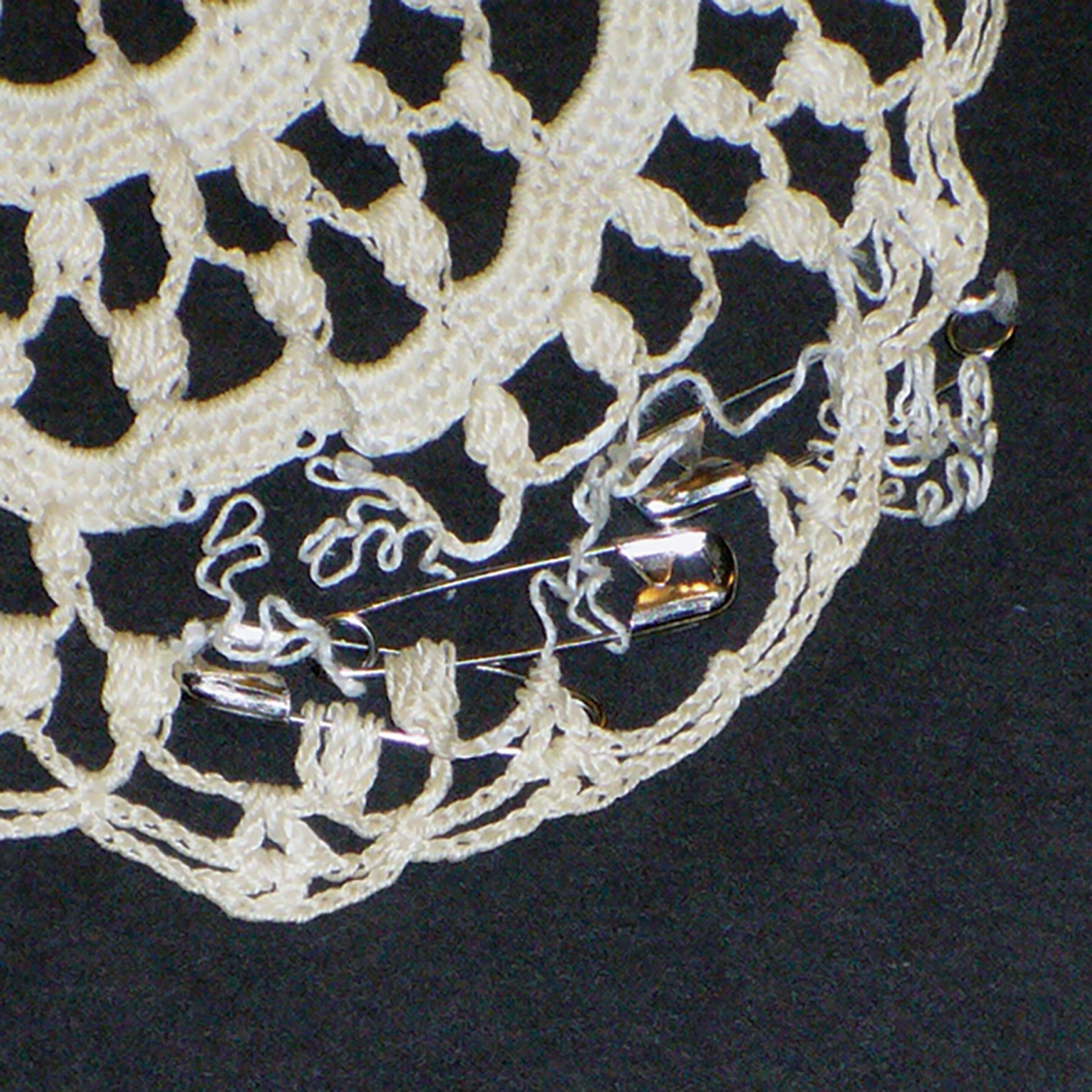 repairing-crocheted-tablecloth-3