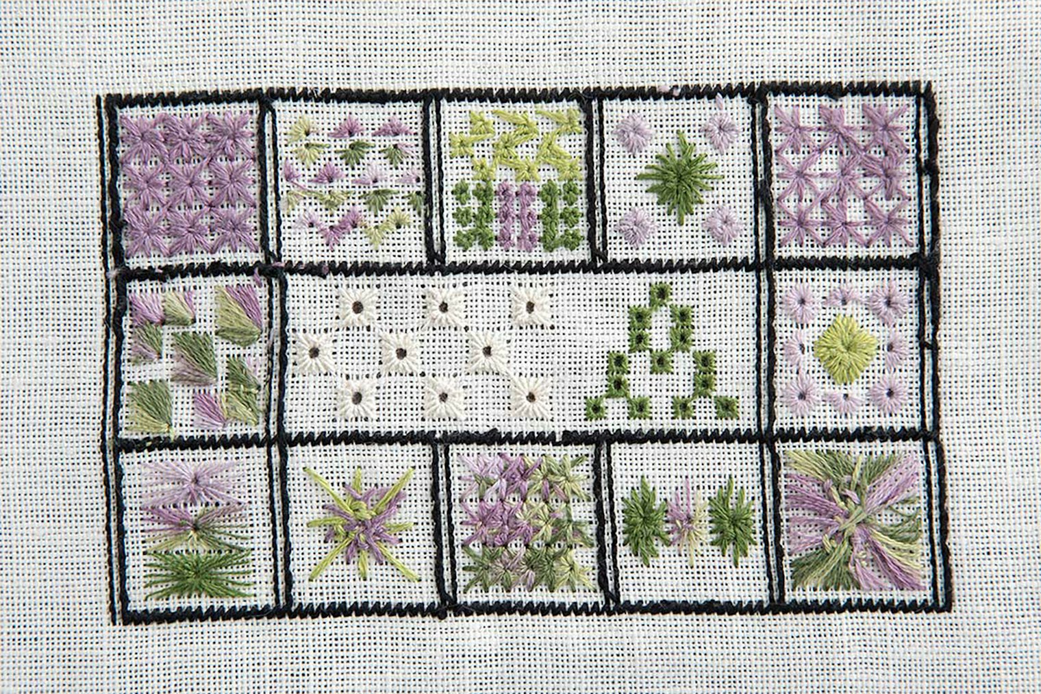 Back-Side-Eye-and-Eyelet-Stitch