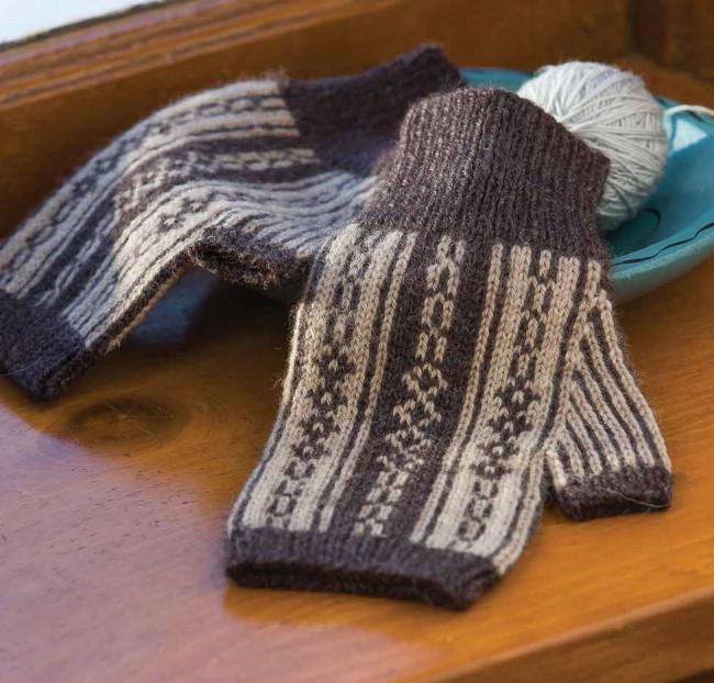 Vavnaden Handwarmers Knitting Pattern Download Image