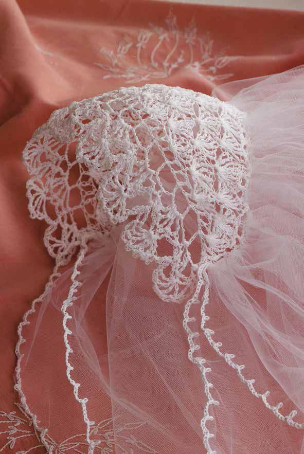 Lacy Bridal Headpiece to Crochet Pattern Download Image