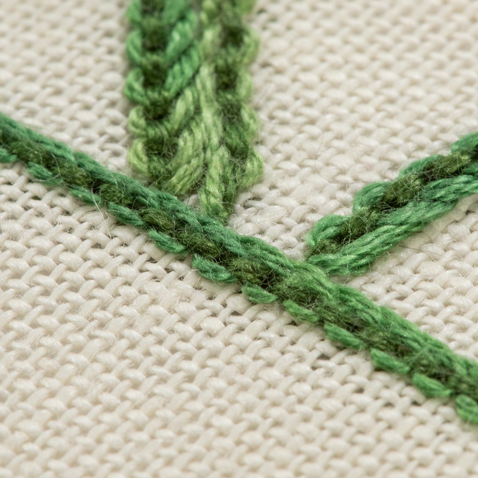 Pekinese-and-Chinese-knot-stitches-7