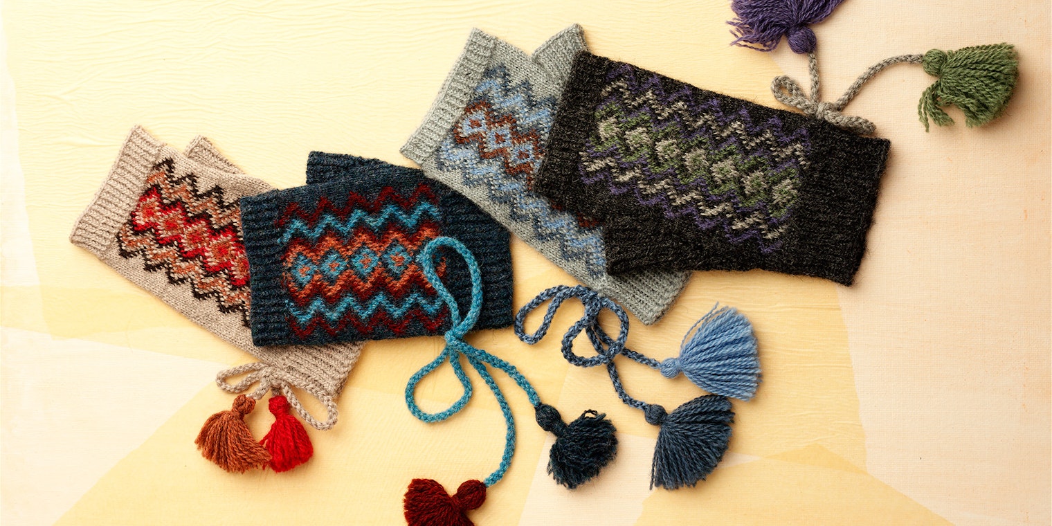 Fingerless Rovaniemi Mittens to Knit by Leena Kariniemi-Alve